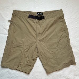 Nike SB shorts with belt